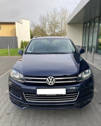 Volkswagen Touareg cena 96990 przebieg: 148700, rok produkcji 2013 z Skawina małe 92